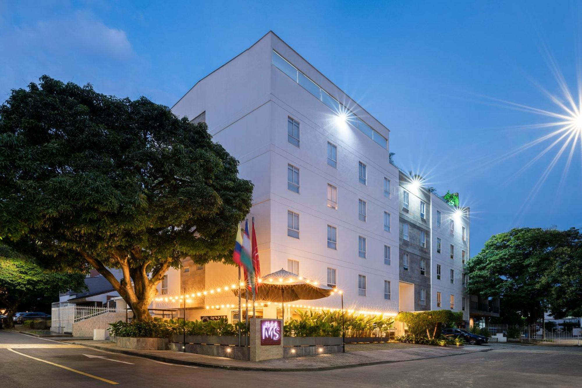 Hotel Ms Ciudad Jardin 4*