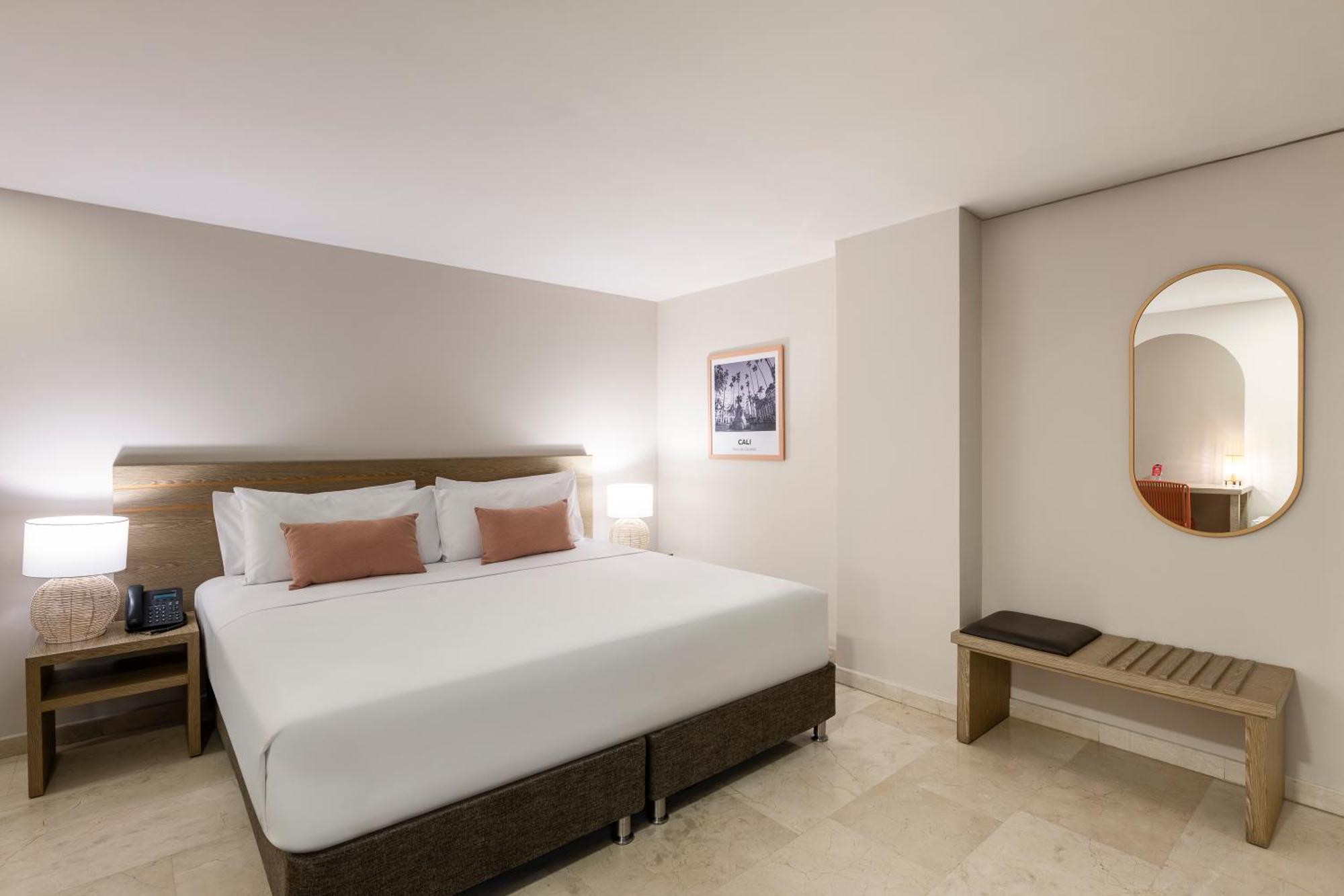 Hotel Ms Ciudad Jardin 4*