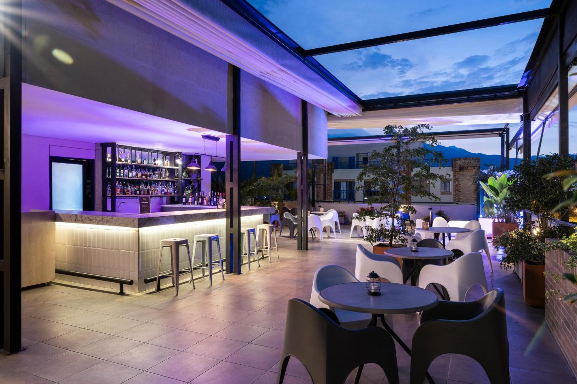 Hilton Garden Ciudad Jardin Cali