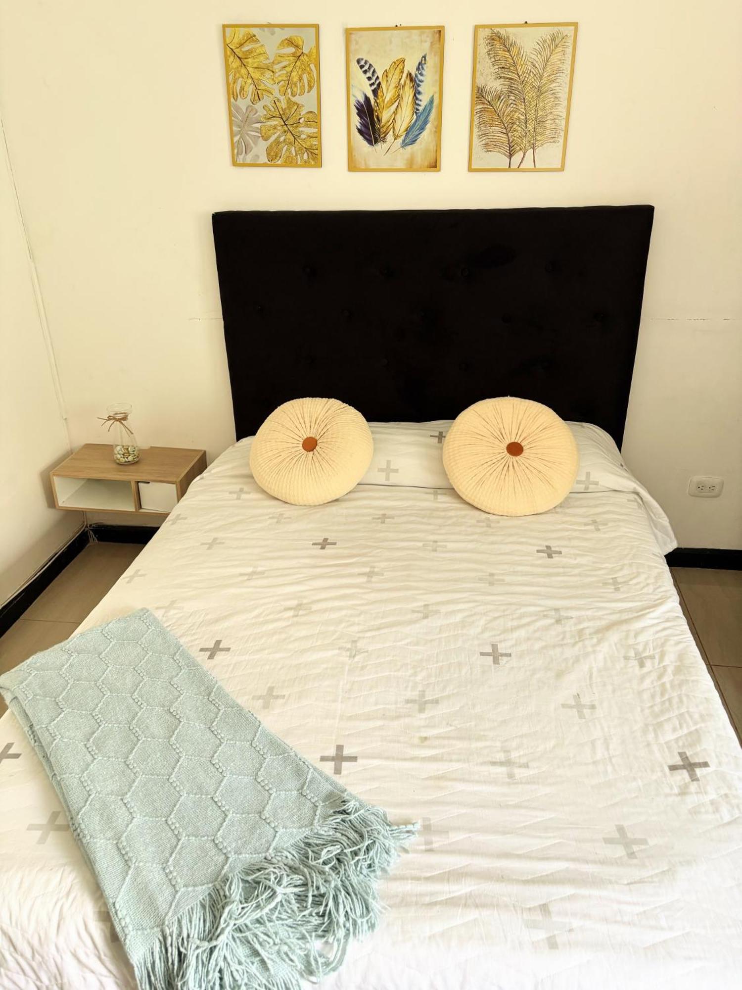 Alojamientosisa Apartamento *