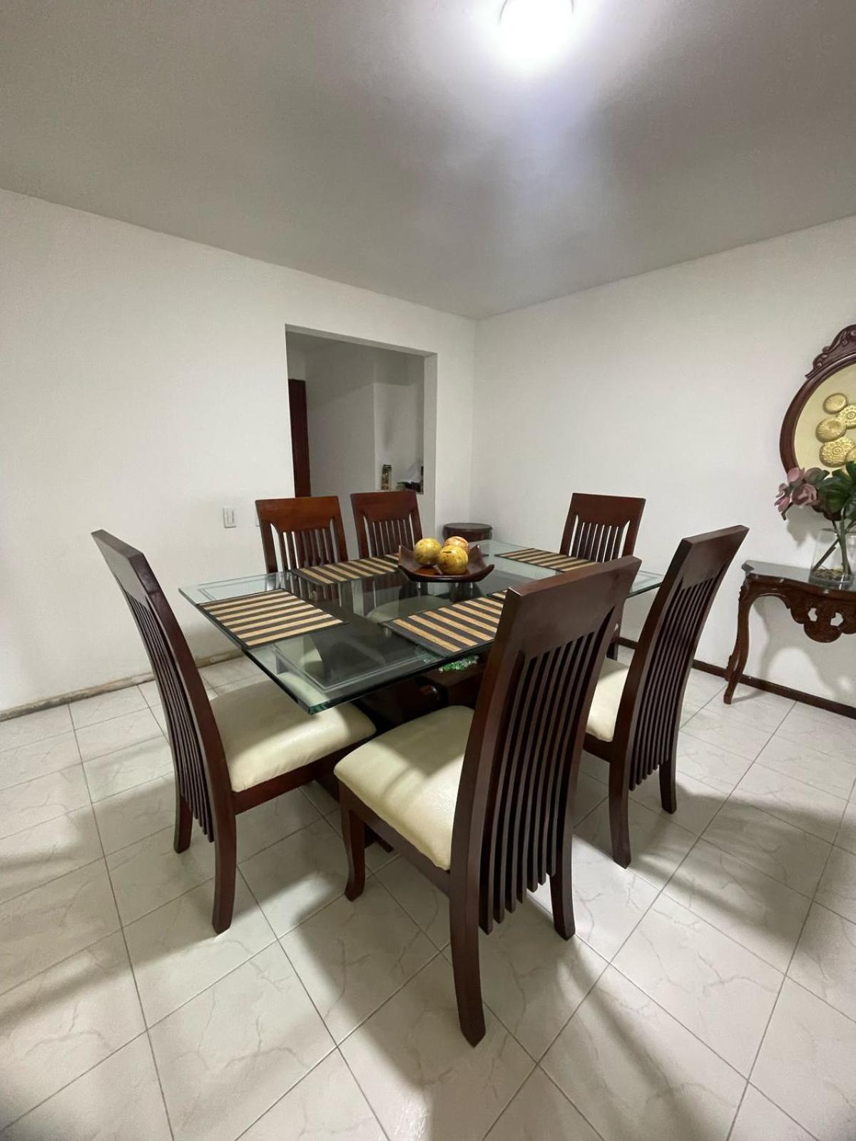Comanza Cambulos Apartment *