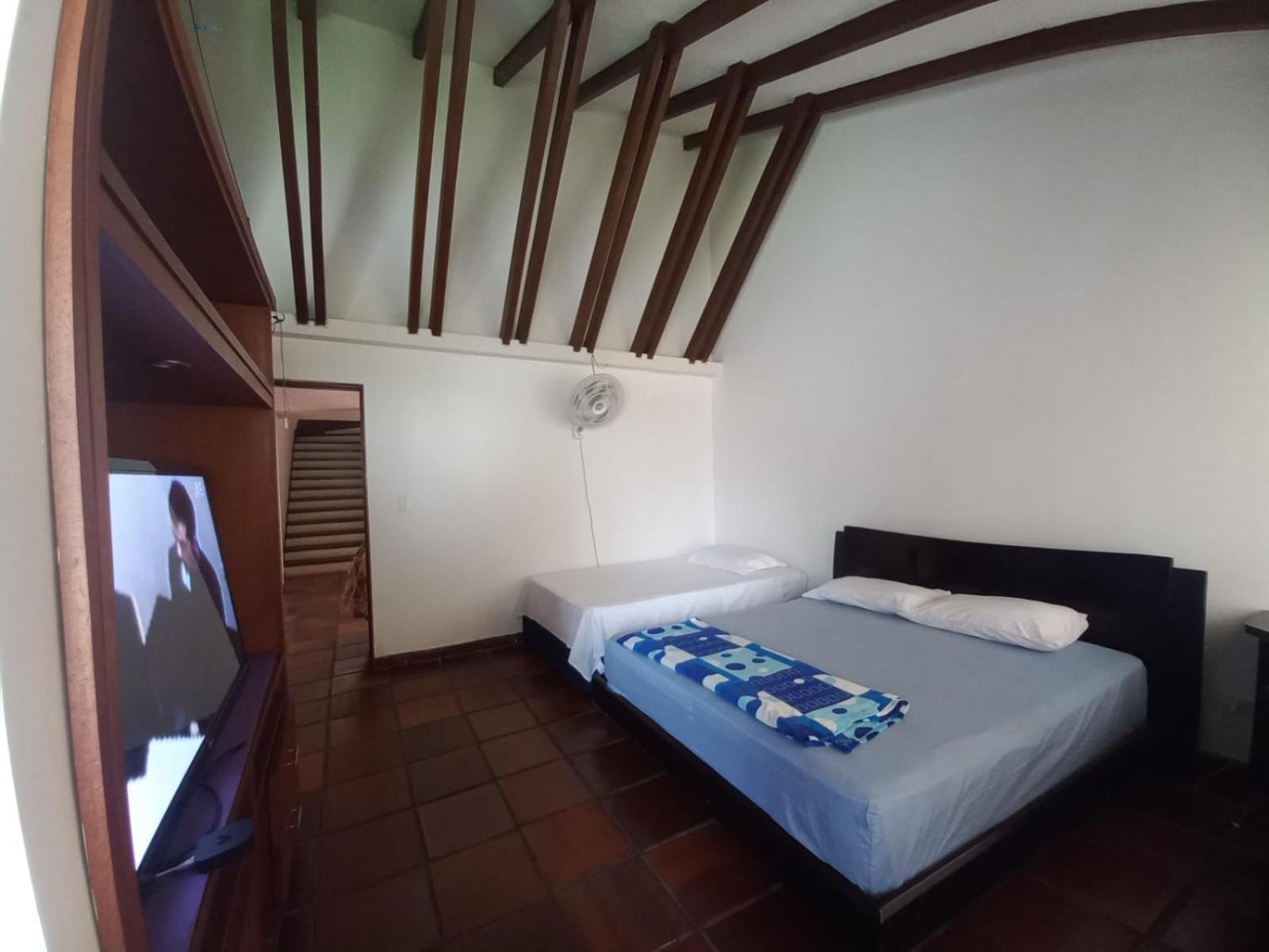 Habitación en casa particular Comoda Privada - Ciudad Jardin Cali