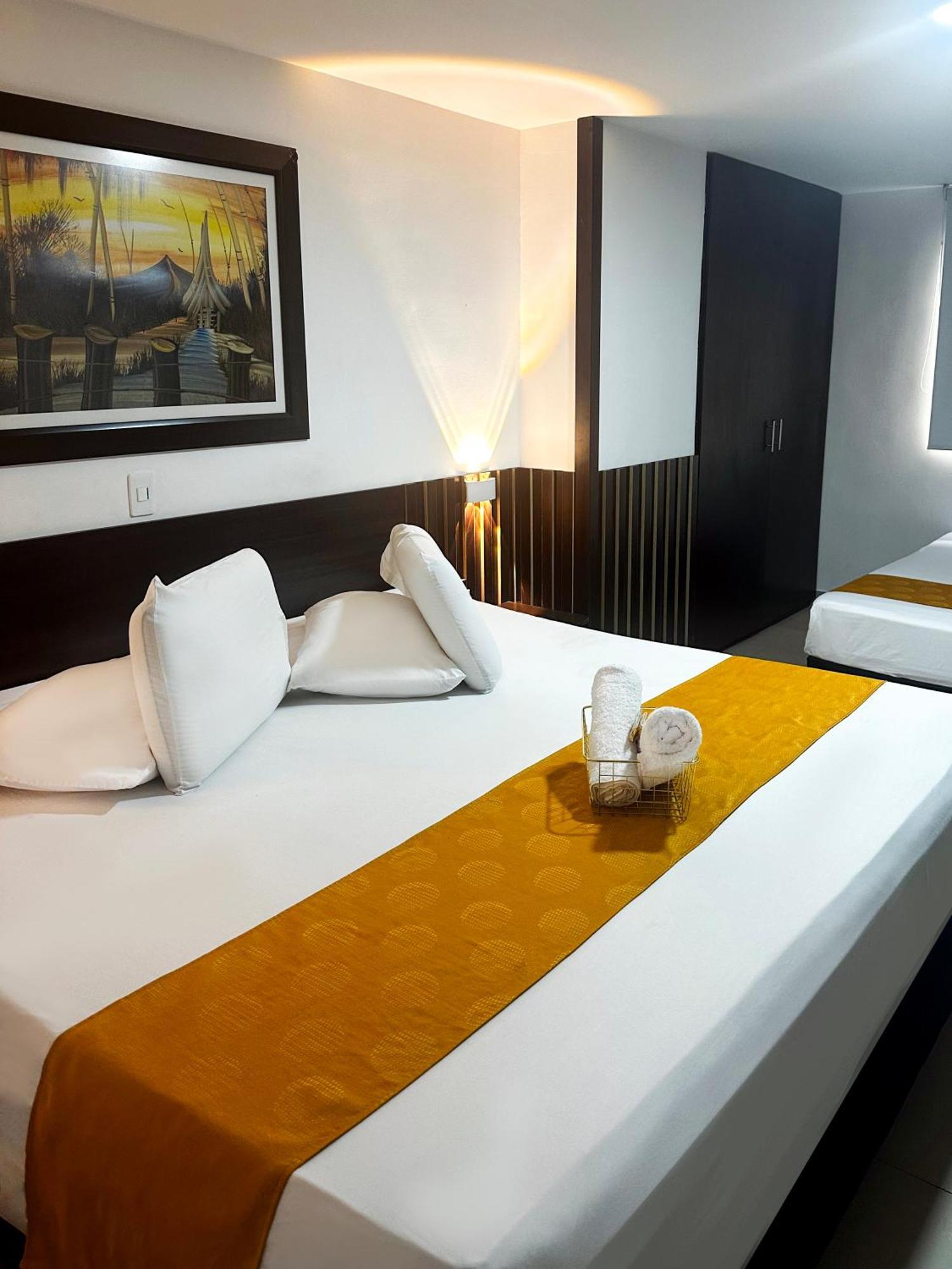 Sixth House Hotel