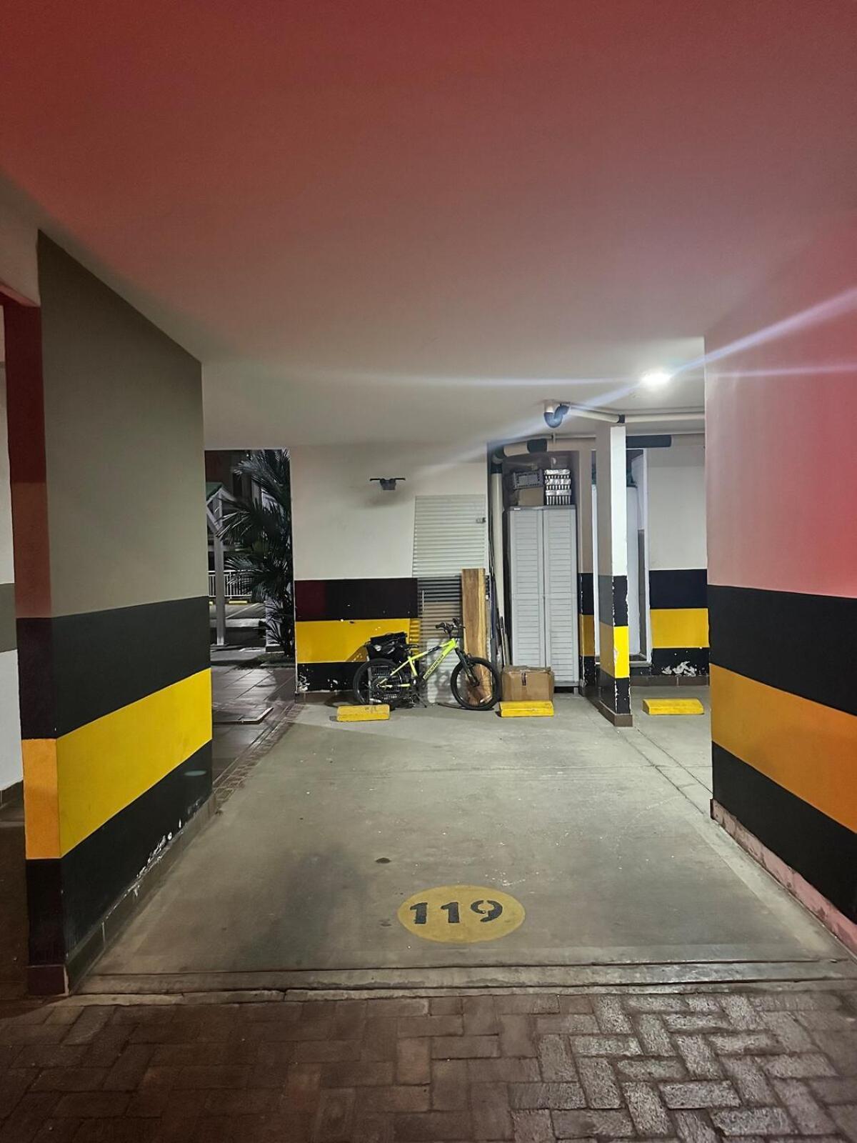 Apartamento Well-come Apt-cozy Family - Ac-3br-2ba-pool-parking Cali