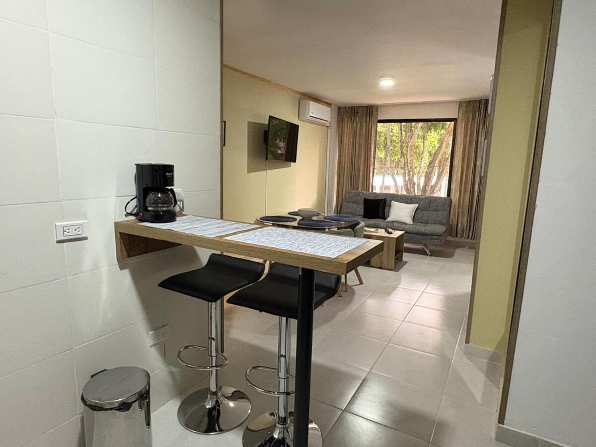 Apartamento En Ciudad Jardin, Cerca A Holguines, Unicentro Y Club Campestre *