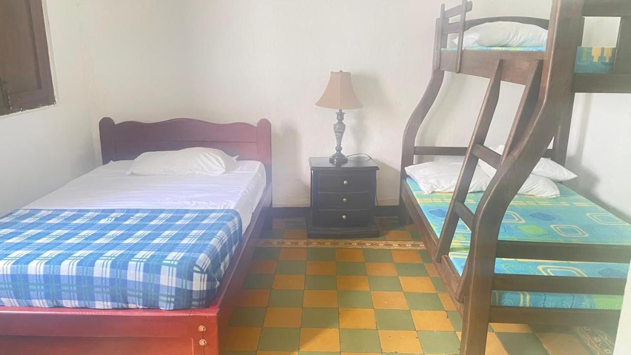 Sandalio Hostal Cali