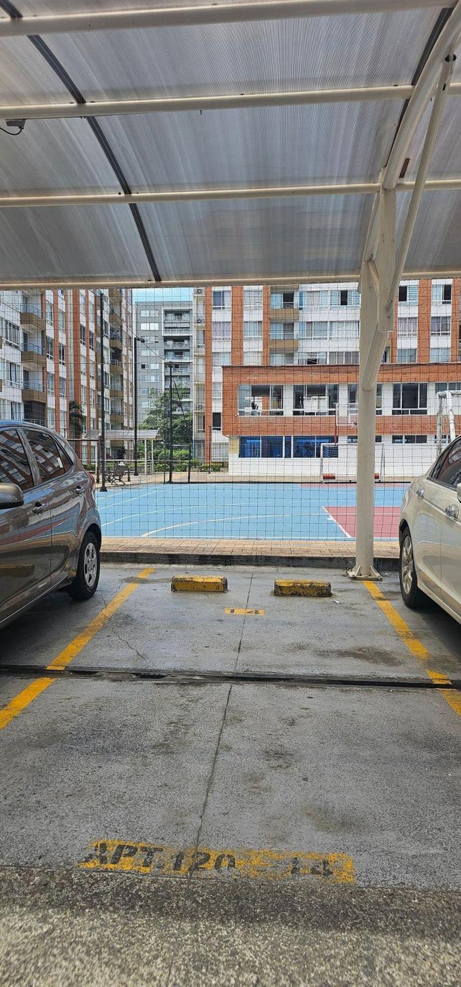 Edificio Santa Catalina Cerca Zona Comercial Apartamento Cali