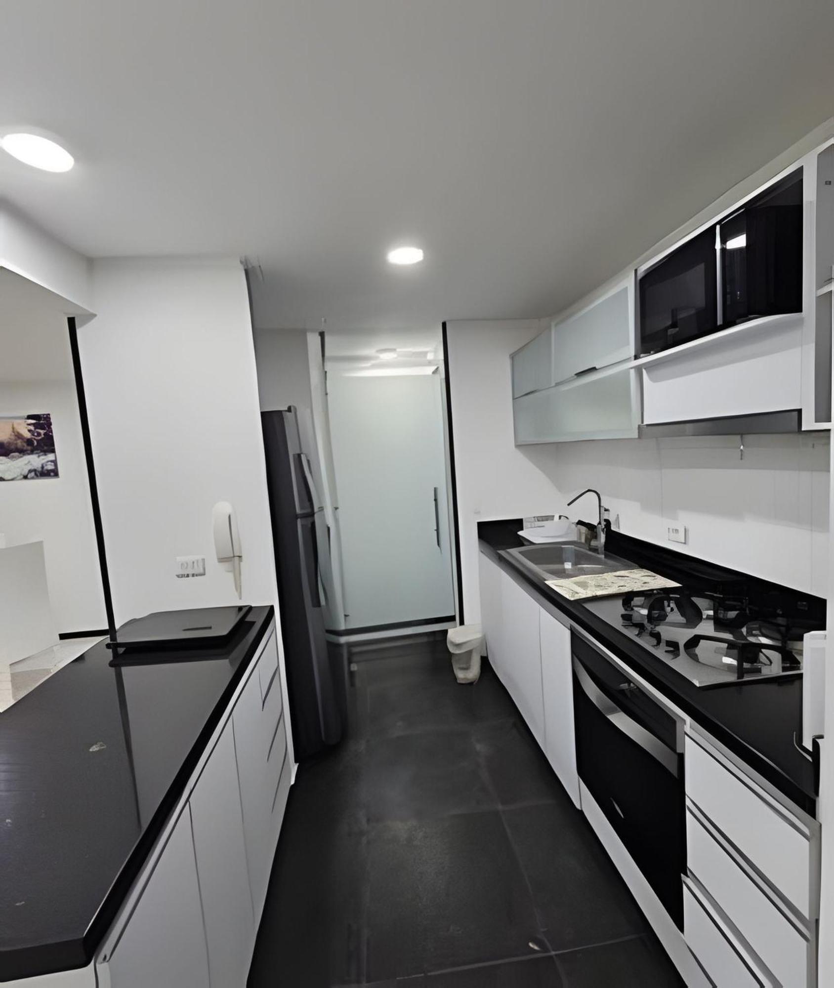 Apartamento Edificio Santa Catalina Cerca Zona Comercial *
