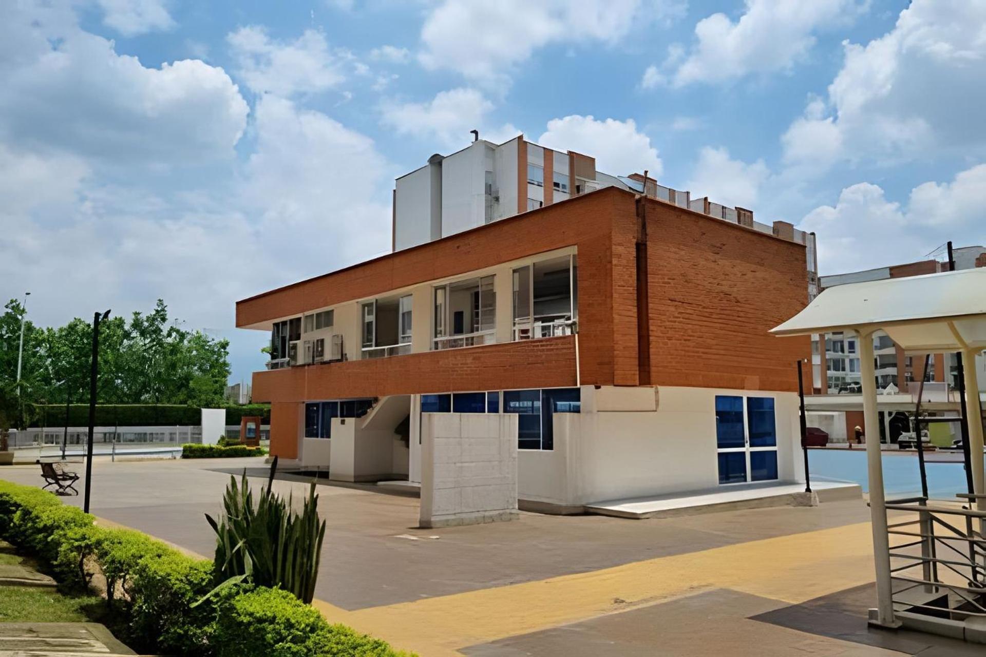 Edificio Santa Catalina Cerca Zona Comercial * Cali