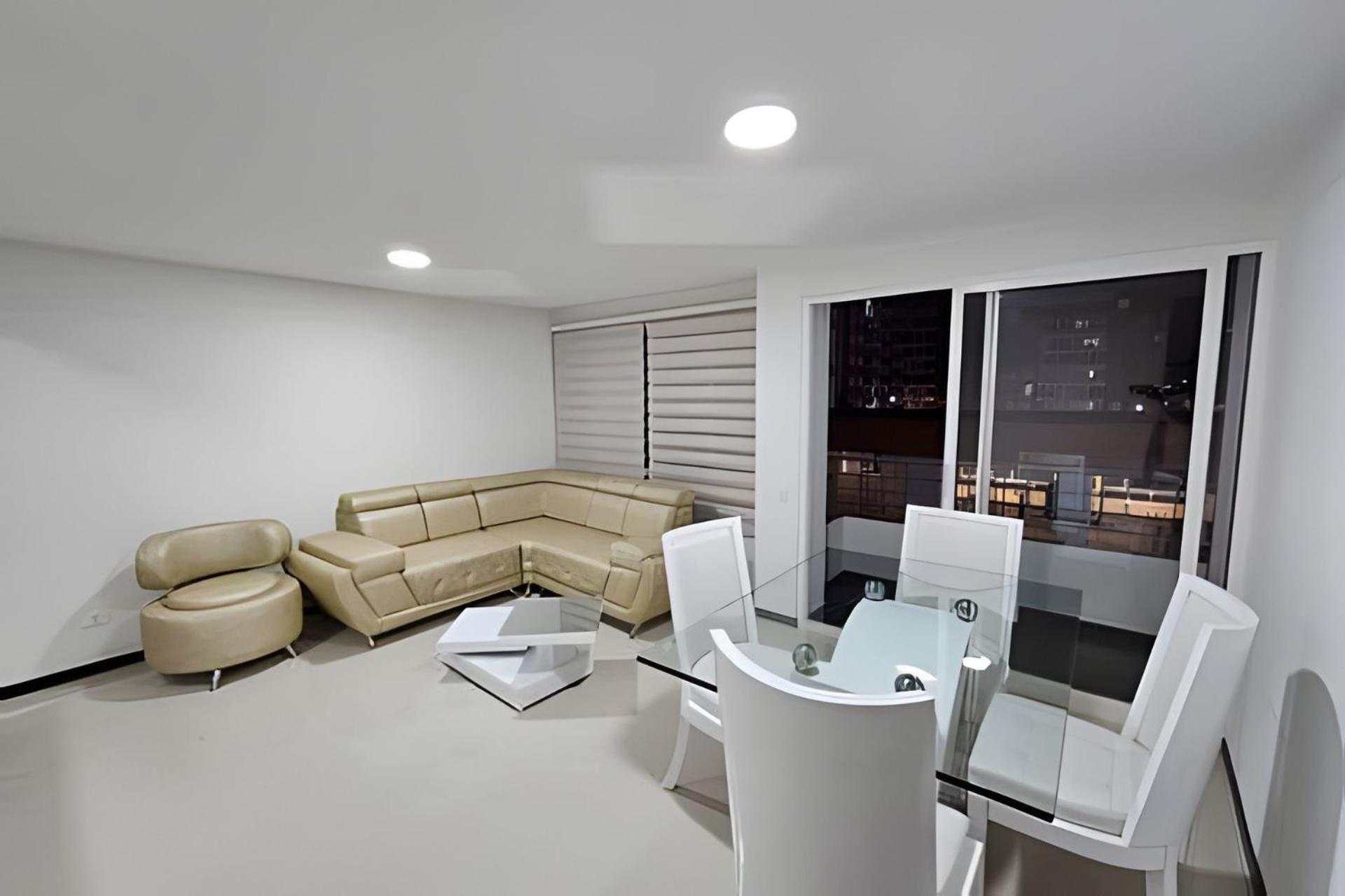 Edificio Santa Catalina Cerca Zona Comercial Apartamento