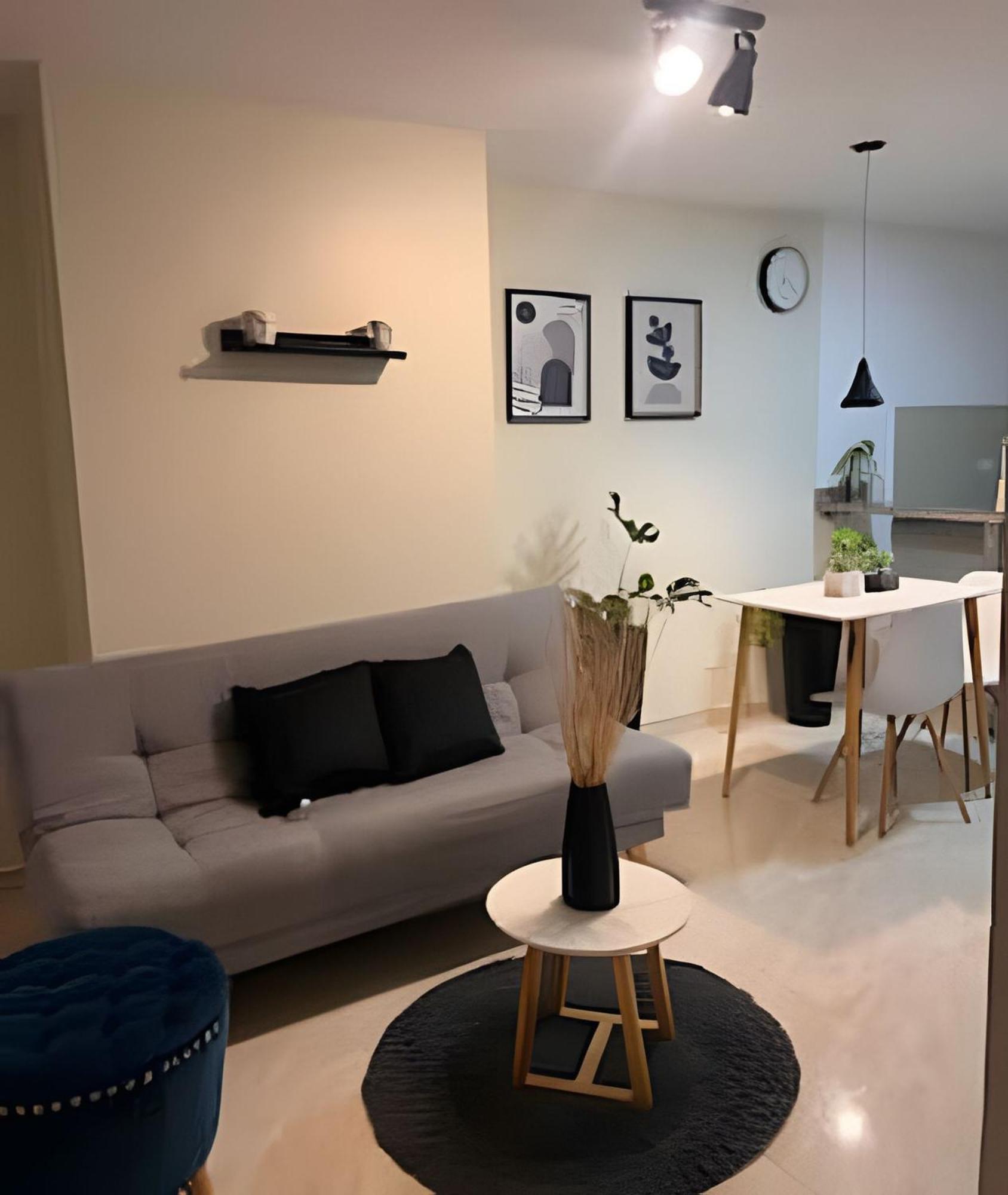 Apartment Moderno Edifico En El Sur De *