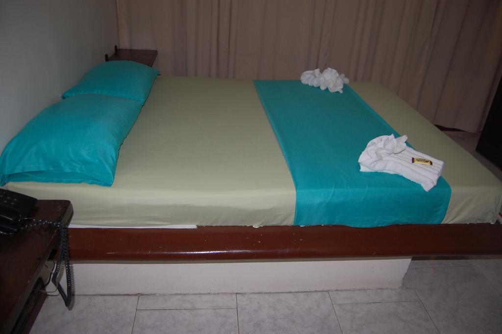 Bugatier 3* Cali