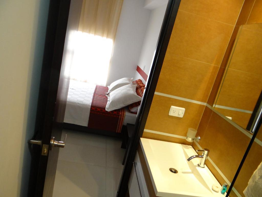 Mare Apartasuite Hotel Cali