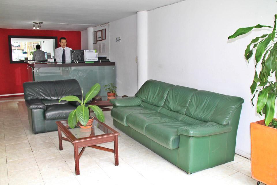 Ayenda 1404 Konfortinn Cali