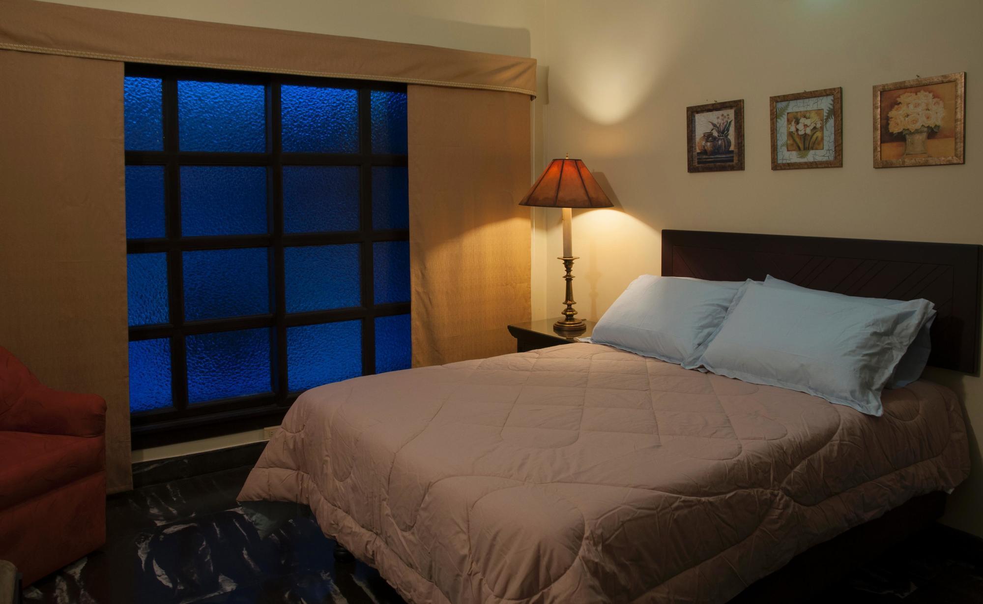Hotel Casa Faroles Cali