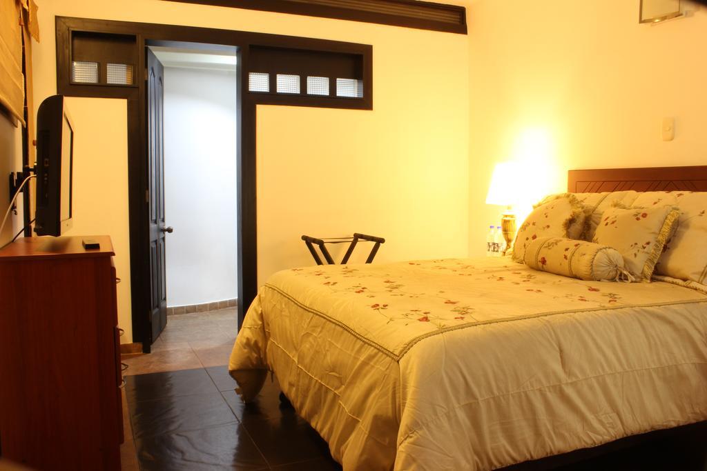 Hotel Casa Faroles 3*