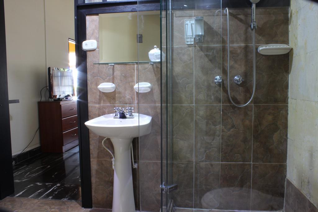 Casa Faroles Hotel 3*