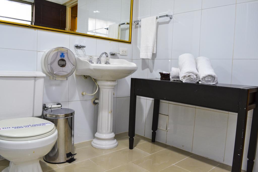 Ribera Del Rio Av 6Ta Norte 3* Cali