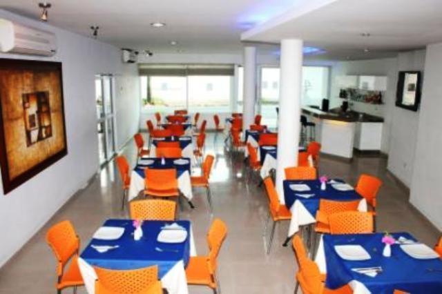 Cuarta Avenida Hotel