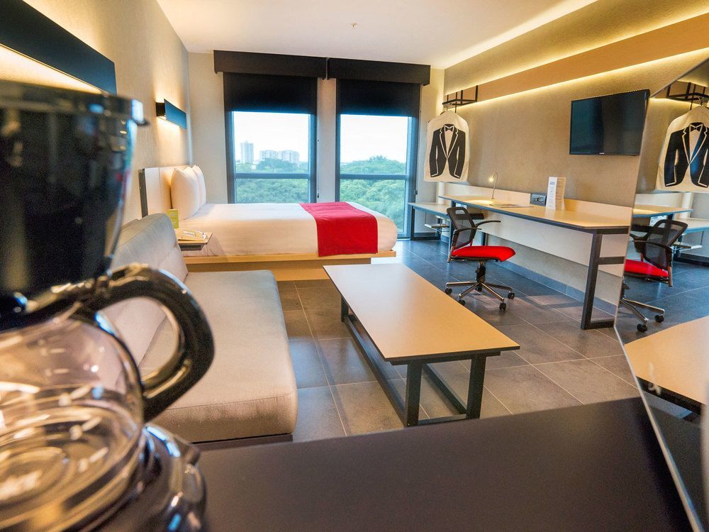 Hotel Express By Marriott Colombia Cali