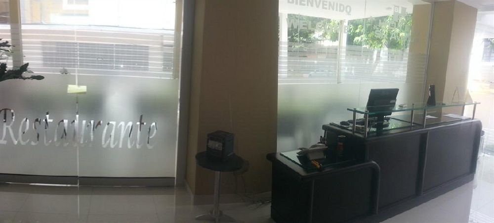 Hotel Six Avenue