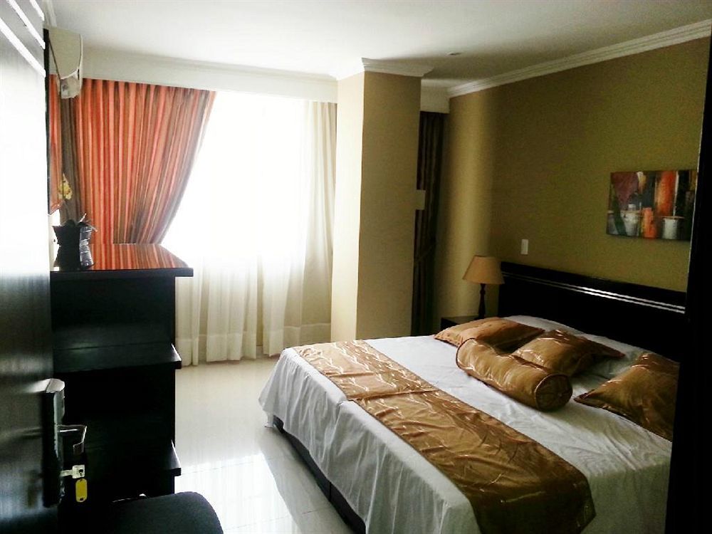 Hotel Six Avenue