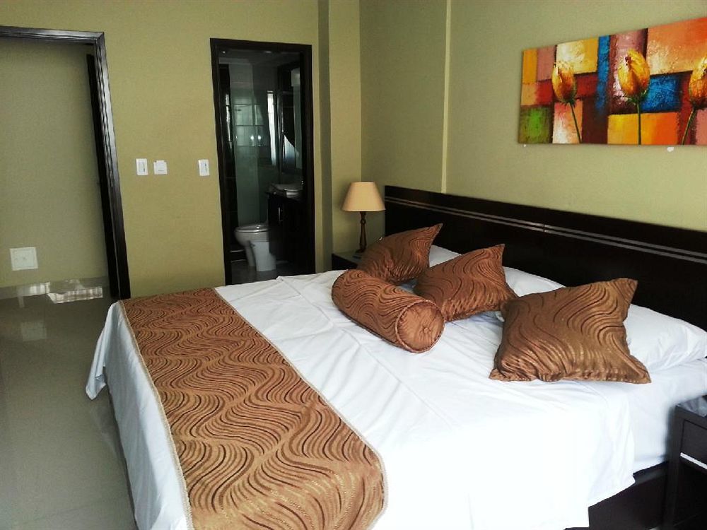 Hotel Six Avenue Cali