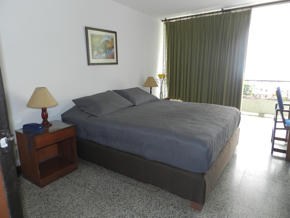Bed and breakfast Del Oeste 2*