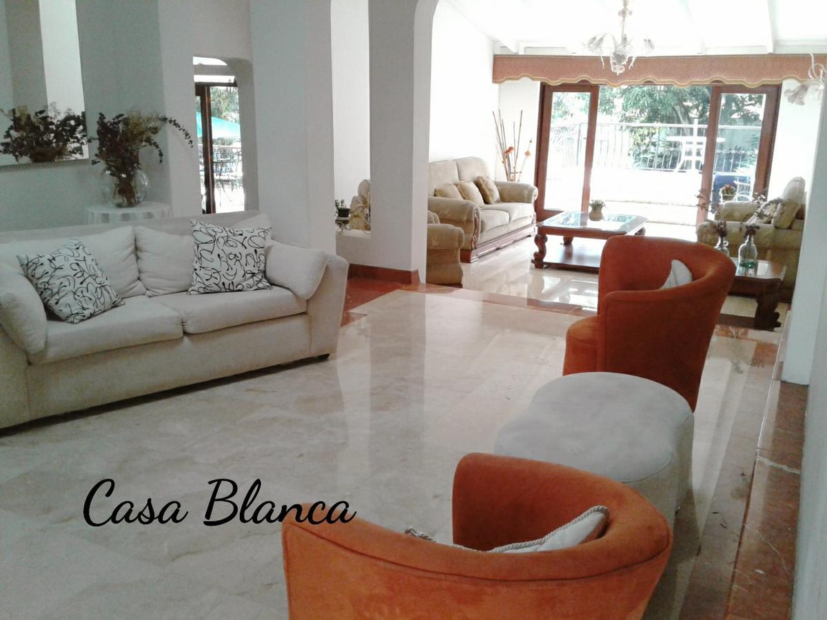 Hostal Casa Blanca *