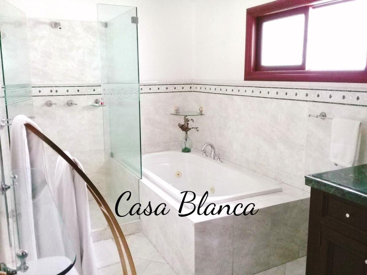 Casa Blanca *