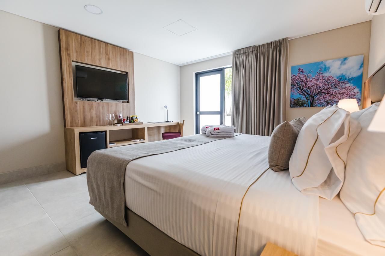 Hilton Garden Ciudad Jardin 4*