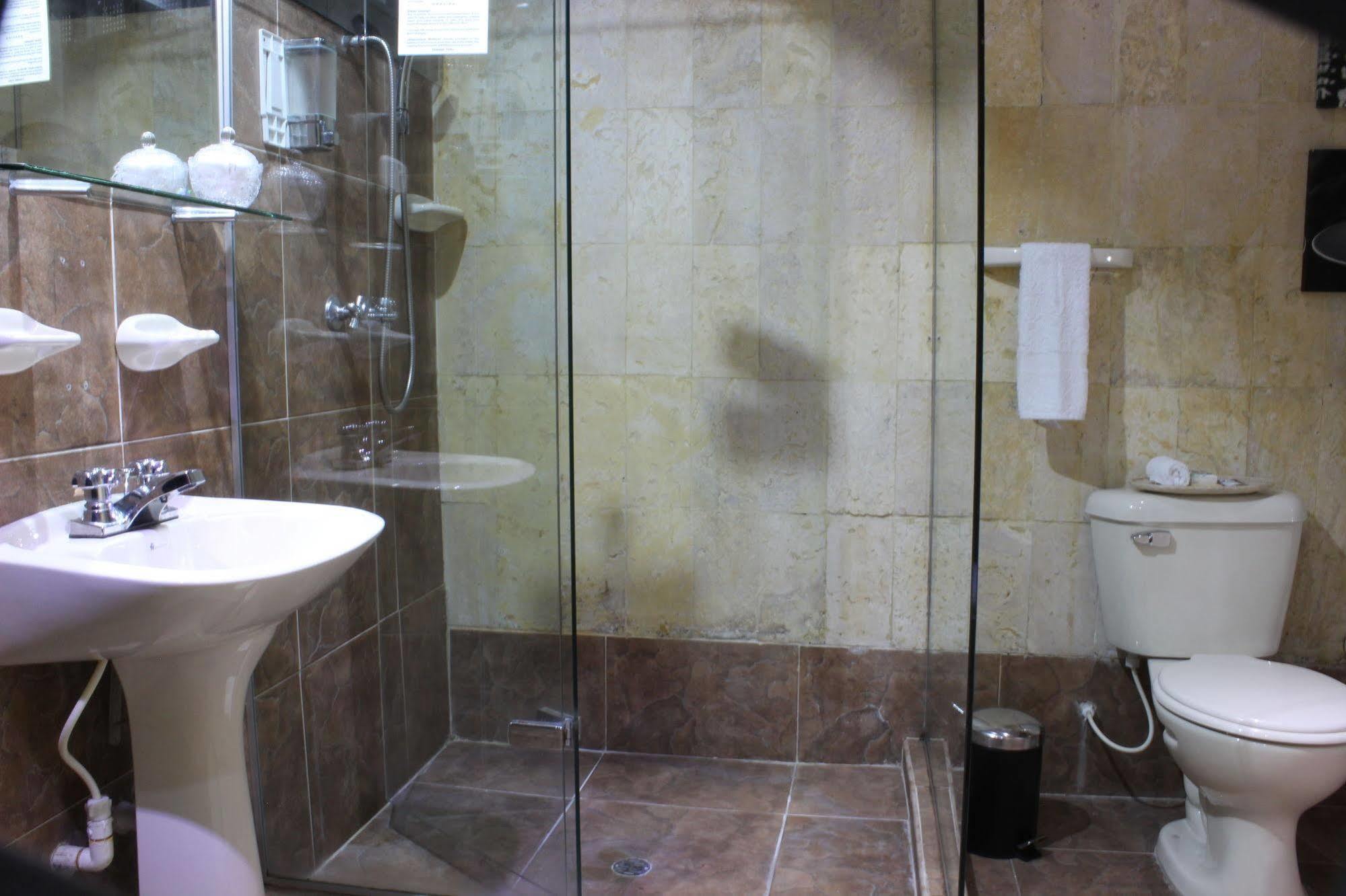 Hotel Casa Faroles Cali