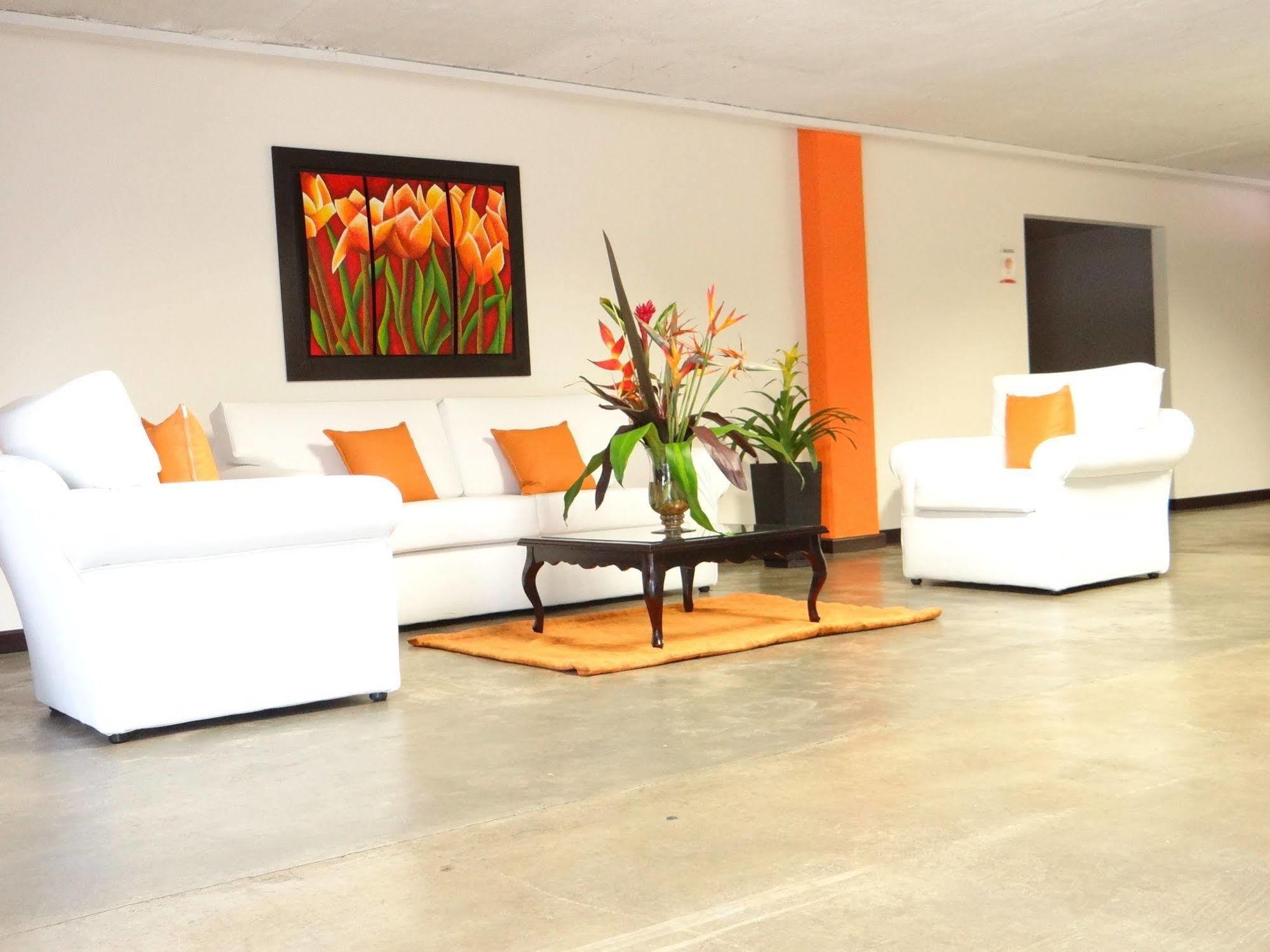 Mare Apartasuite Hotel Cali