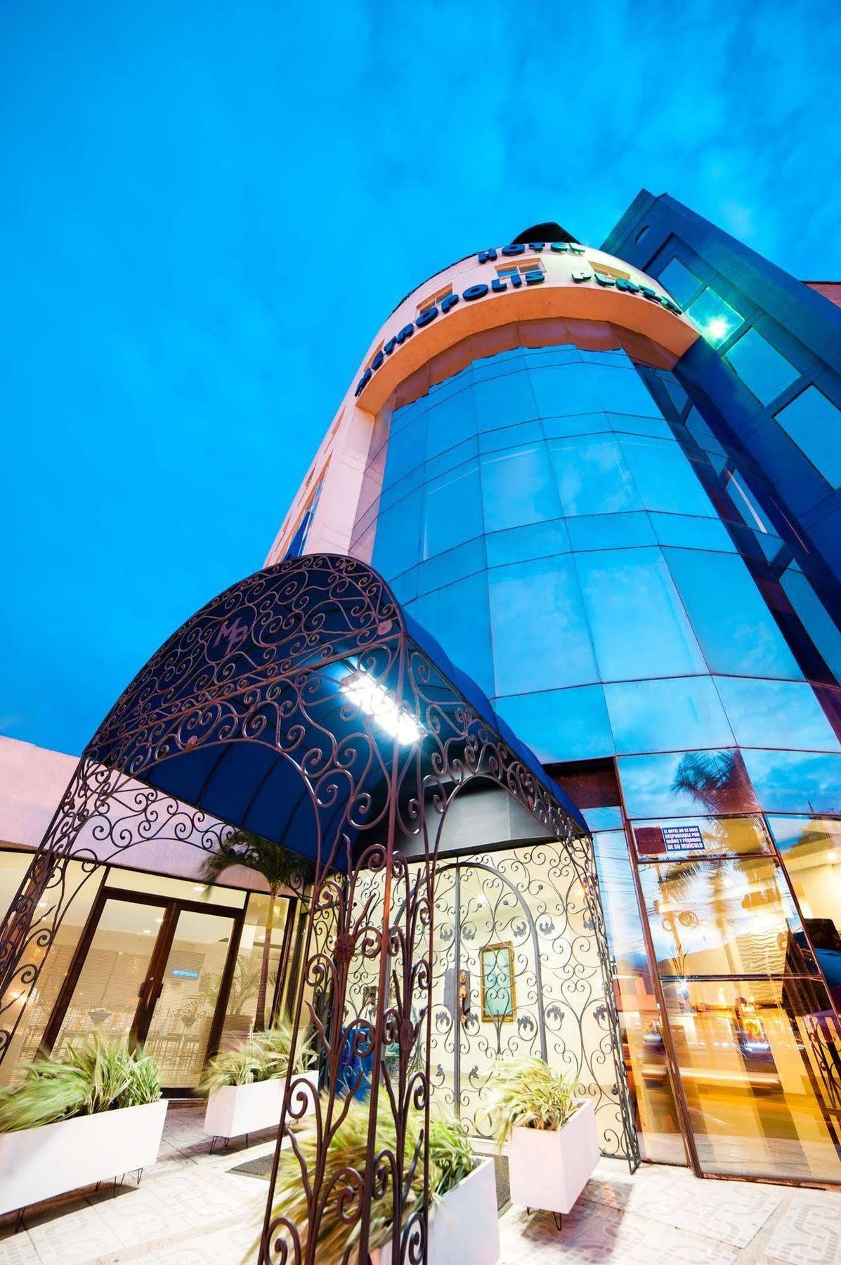Metropolis Plaza Hotel
