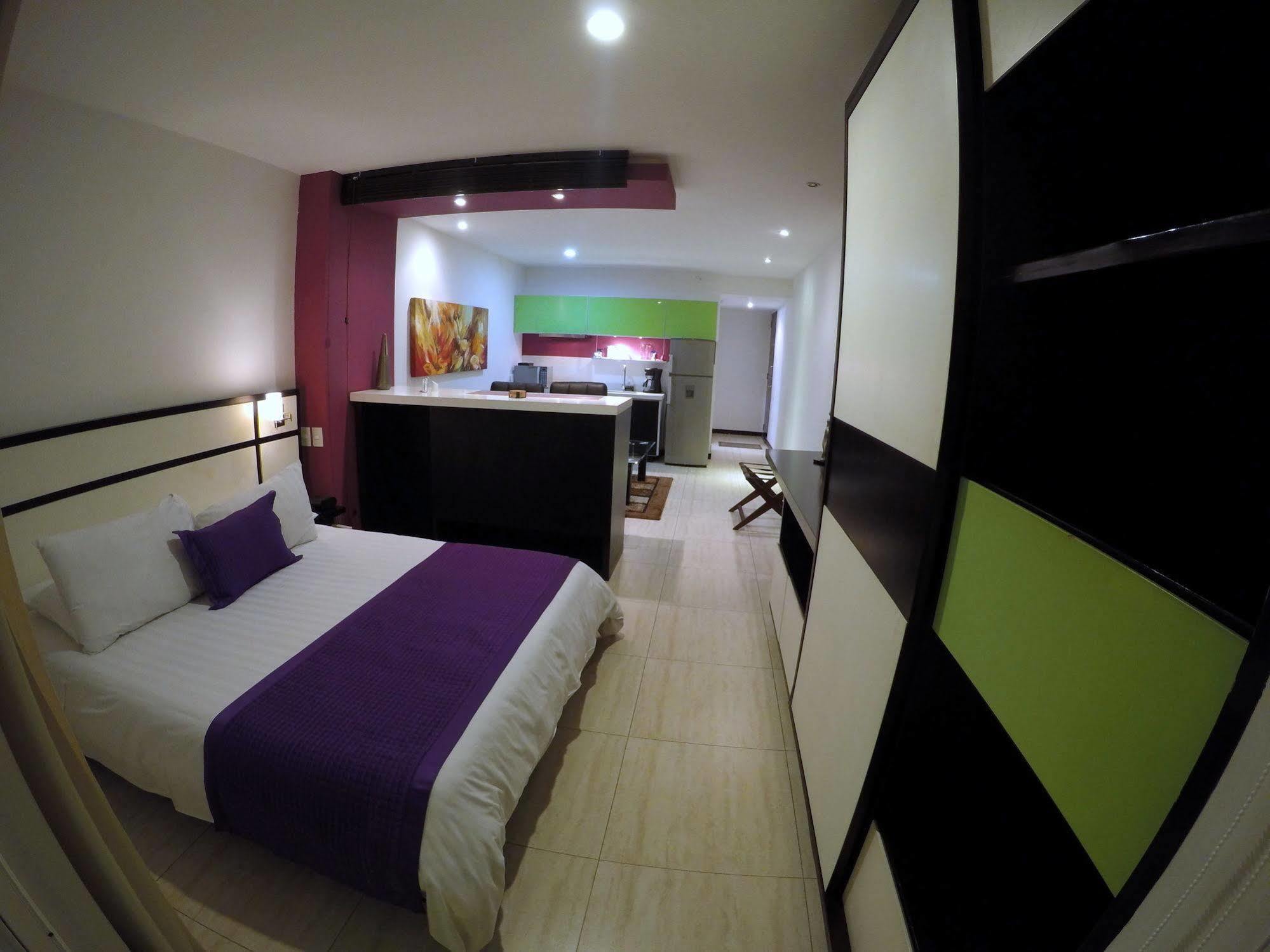 Aqua Granada 4* Cali