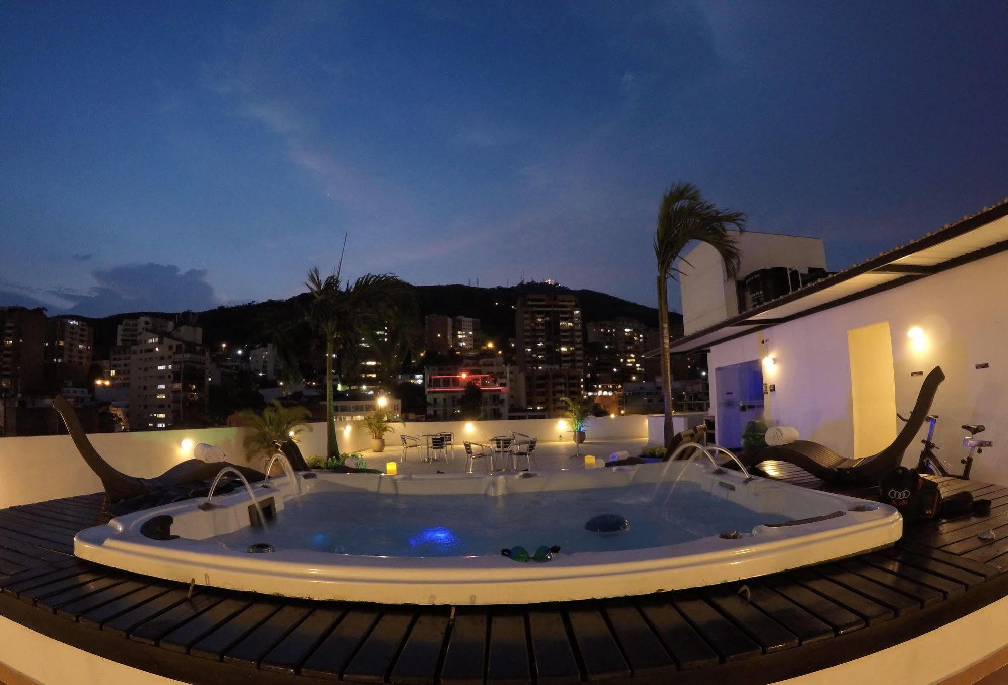 Aqua Granada Hotel