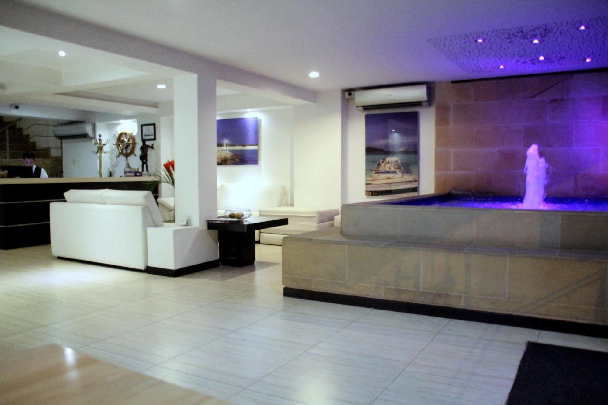 Hotel Aqua Granada