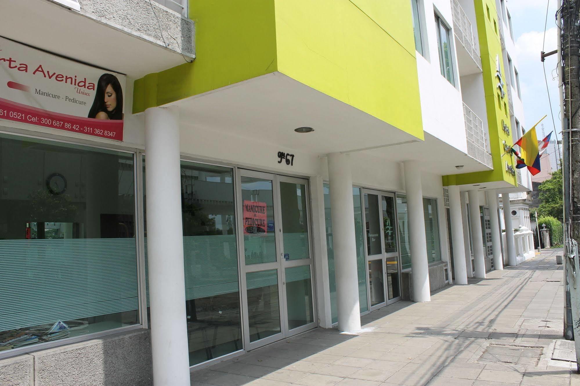 Cuarta Avenida Hotel