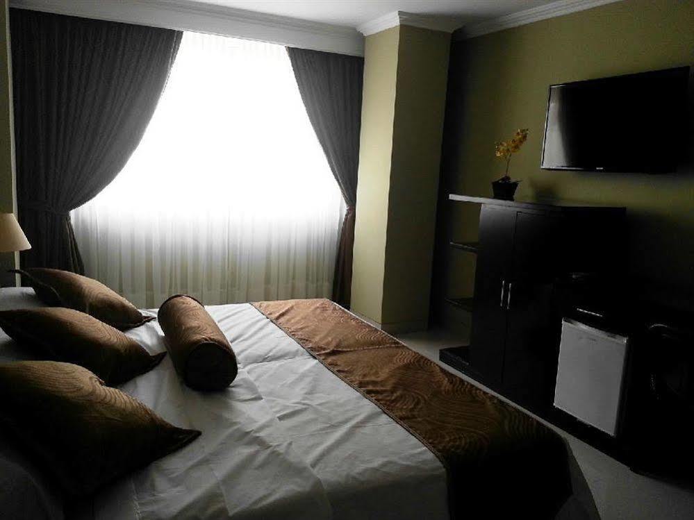 Six Avenue Hotel Cali