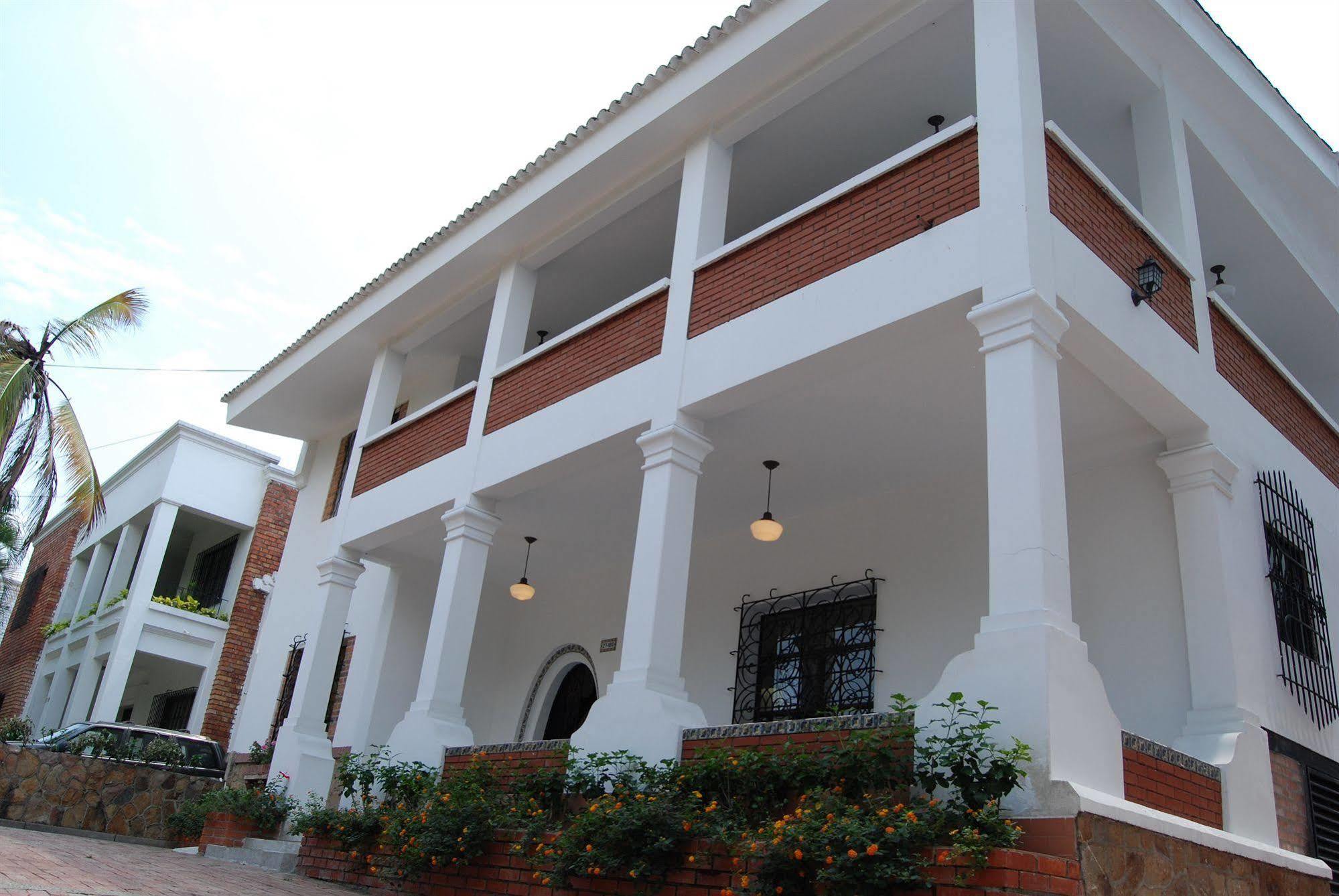 Hotel Karlo 3*