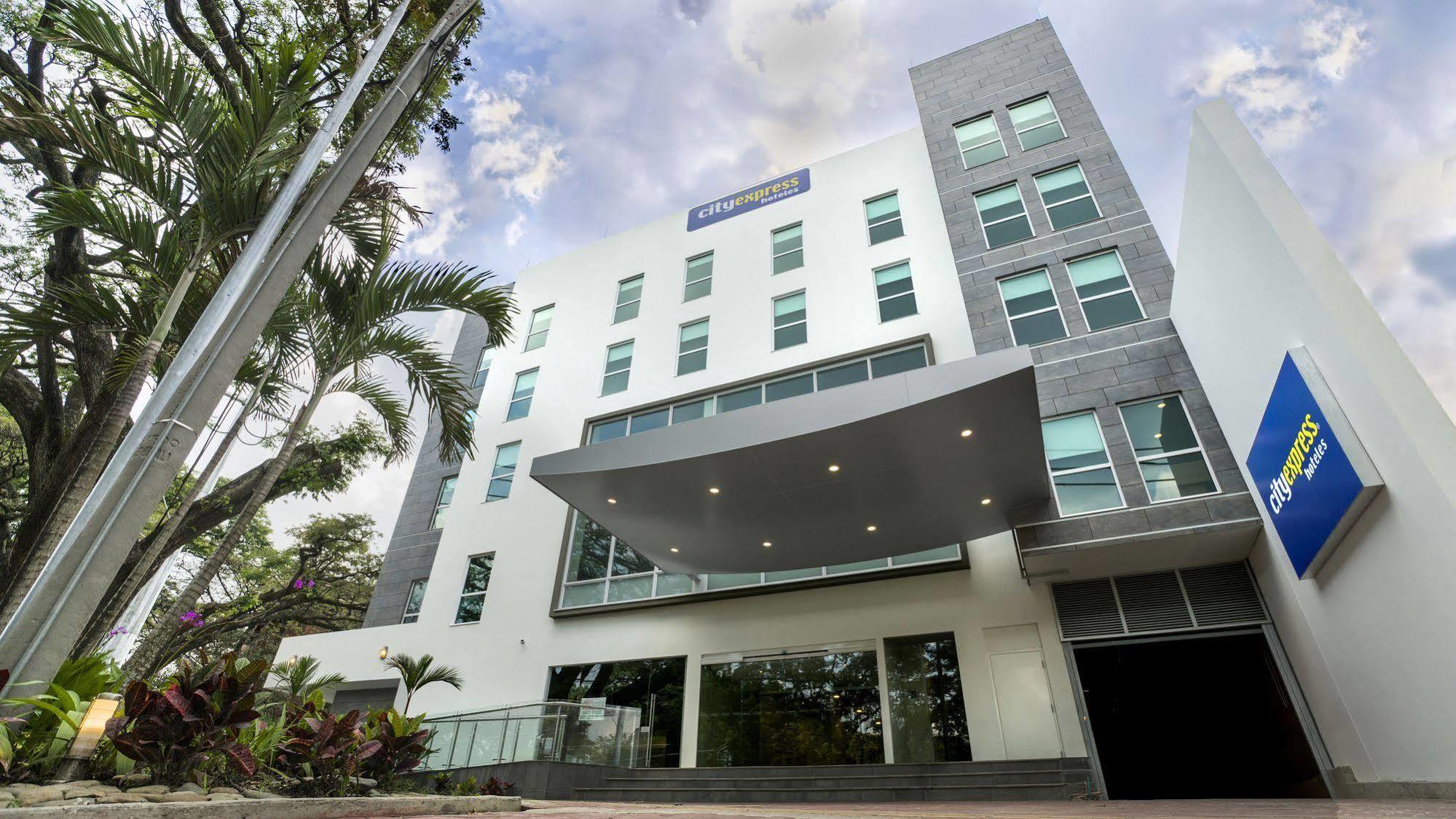 Express By Marriott Colombia Hotel Cali