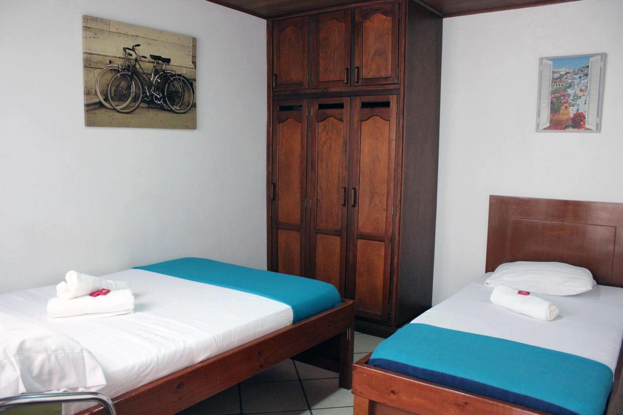 Pasadena Hotel 2*