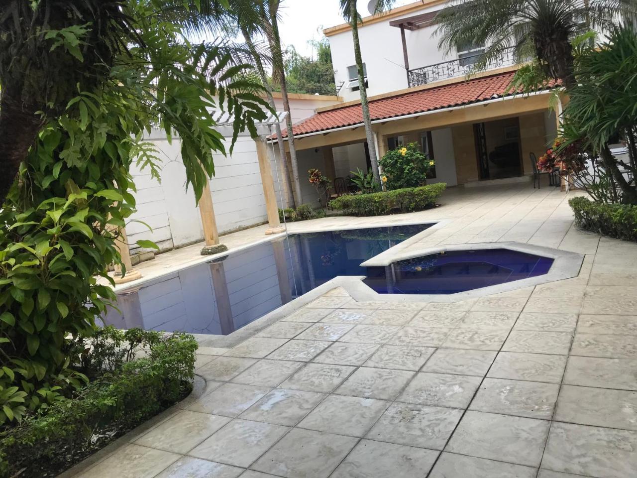 Сasa de vacaciones Casa Rosario Ciudad Jardin Cali