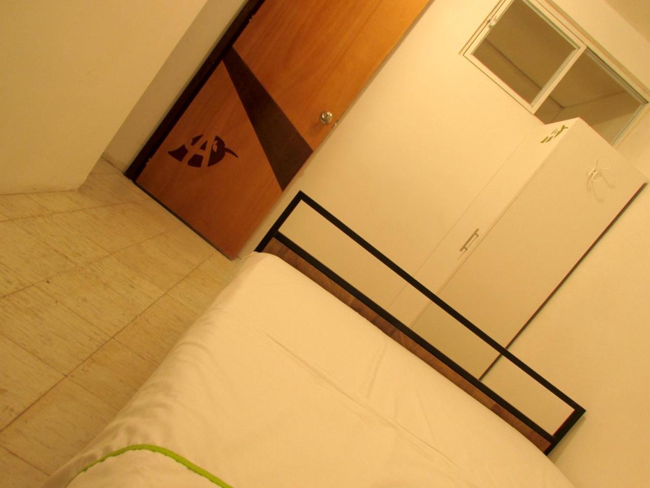 El Aguacate Guest house