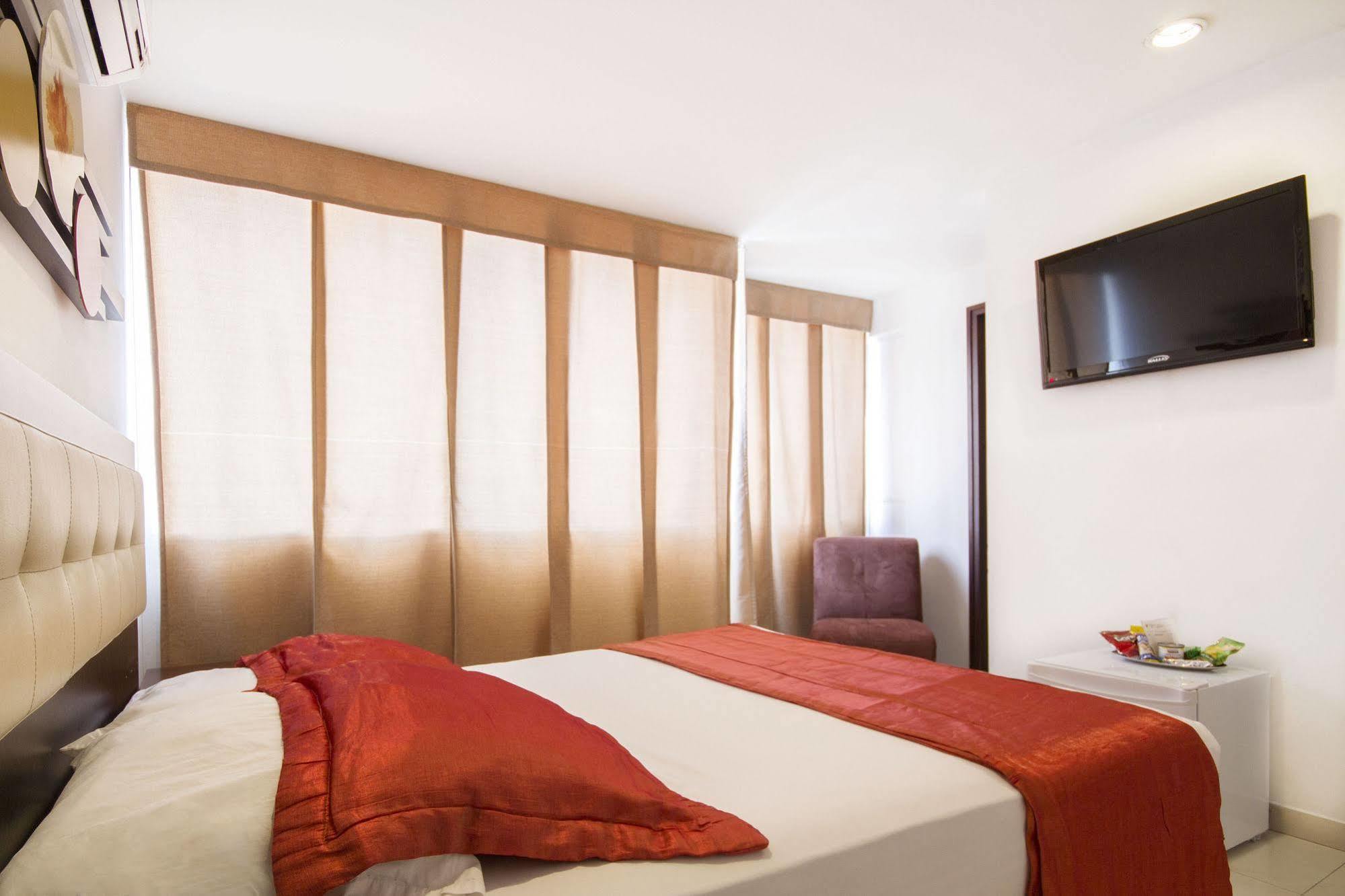 Ayenda 1415 Vegas 4*