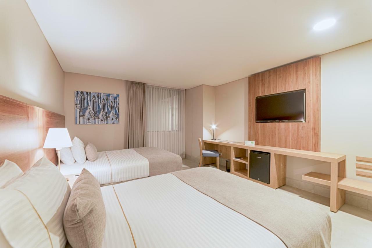 Hilton Garden Ciudad Jardin Hotel Cali