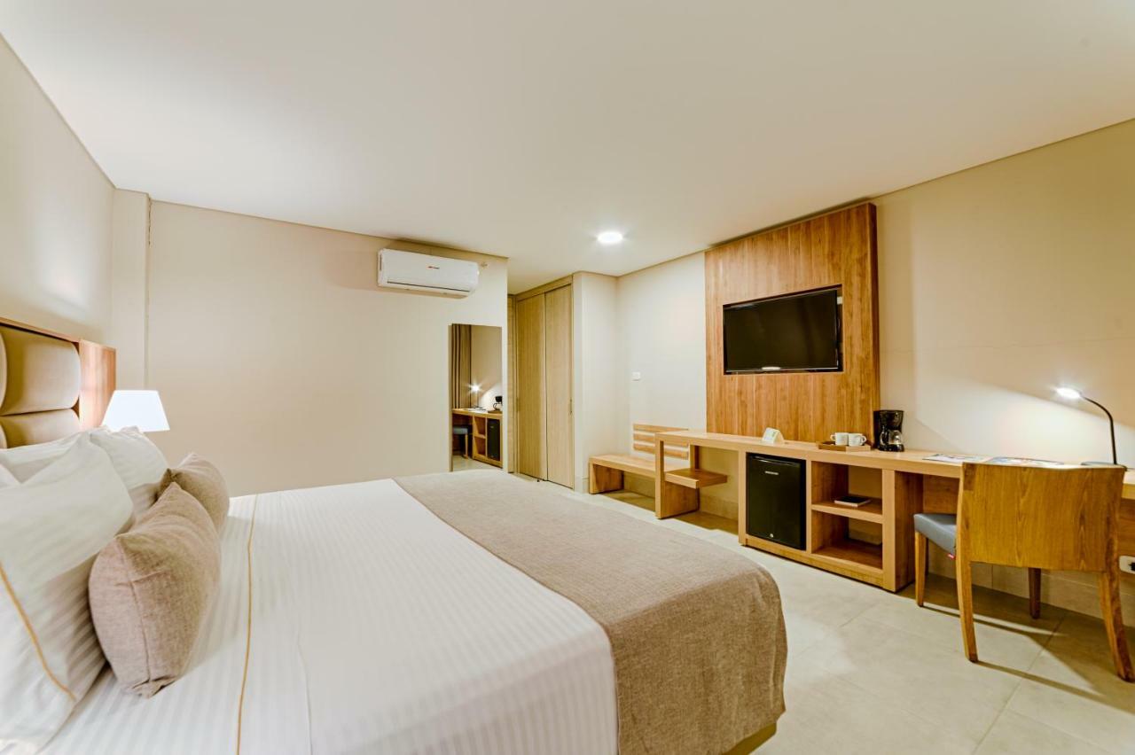 Hilton Garden Ciudad Jardin 4* Cali
