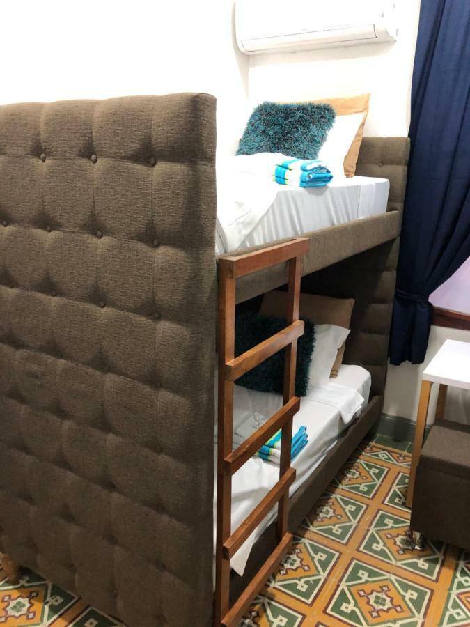 Glam Hotel