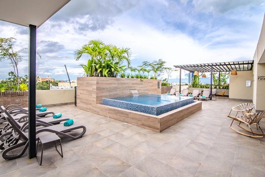 Hilton Garden Ciudad Jardin Hotel