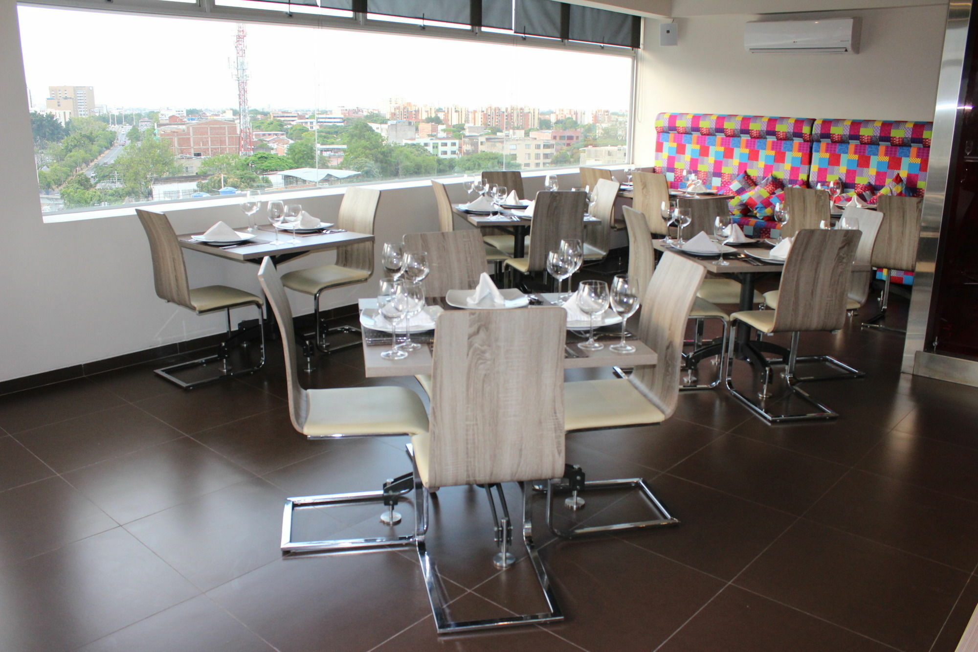 Hotel Toscana Plaza 4*